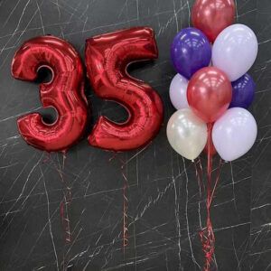 Сет с цифрами и фонтаном из шаров на юбилей