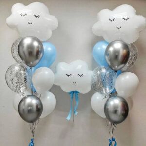 Композиция из шаров на выписку "Воздушные Облачка"